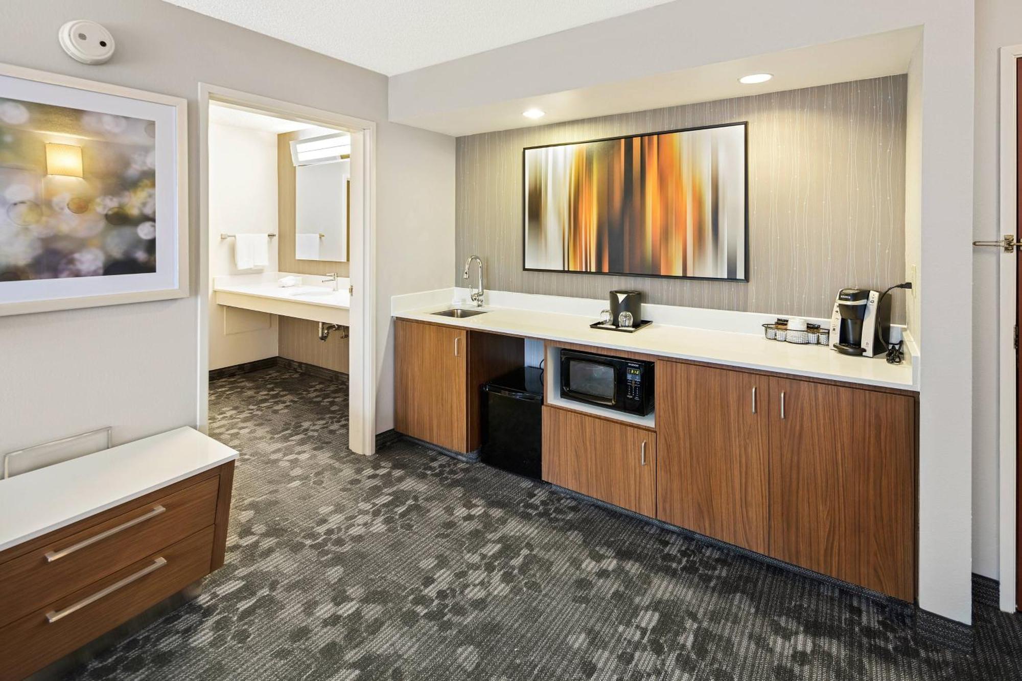 Courtyard By Marriott Bryan College Station Hotel Bagian luar foto
